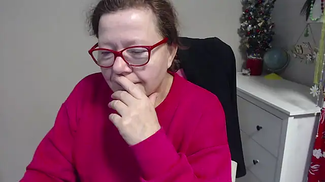 Snapshot of Adelewildx chatting on January 15, 2025, 4:25 am Adelewildx online show from January 15, 2025, 4:25 am