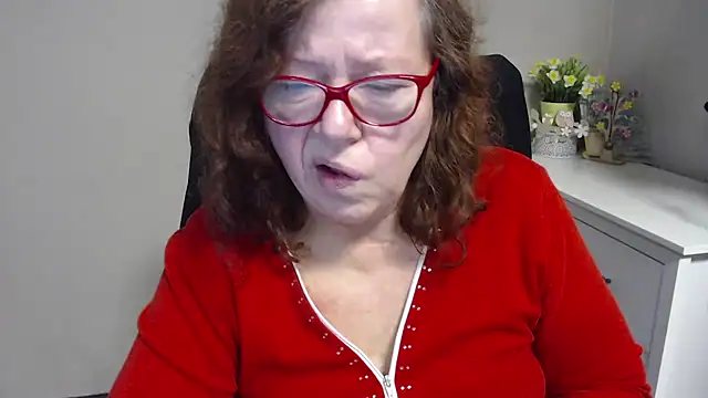 Snapshot of Adelewildx chatting on February 11, 2025, 7:33 am Adelewildx online show from February 11, 2025, 7:33 am