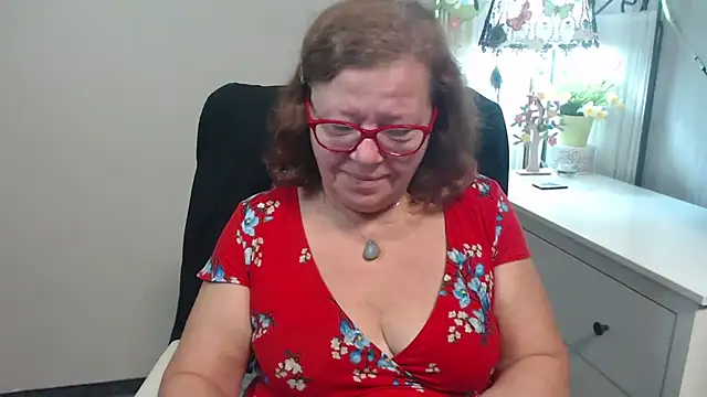 Snapshot of Adelewildx chatting on September 9, 2025, 2:44 am Adelewildx online show from September 9, 2025, 2:44 am
