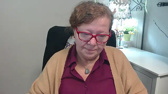 Snapshot of Adelewildx chatting on September 15, 2025, 2:44 am Adelewildx online show from September 15, 2025, 2:44 am