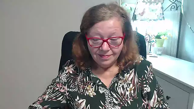 Snapshot of Adelewildx chatting on September 25, 2025, 3:54 am Adelewildx online show from September 25, 2025, 3:54 am