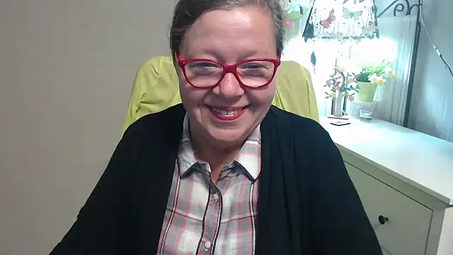 Snapshot of Adelewildx chatting on October 1, 2025, 3:12 am Adelewildx online show from October 1, 2025, 3:12 am