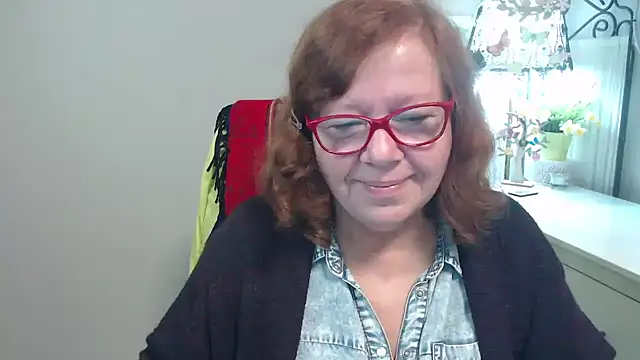 Snapshot of Adelewildx chatting on October 7, 2025, 3:25 am Adelewildx online show from October 7, 2025, 3:25 am