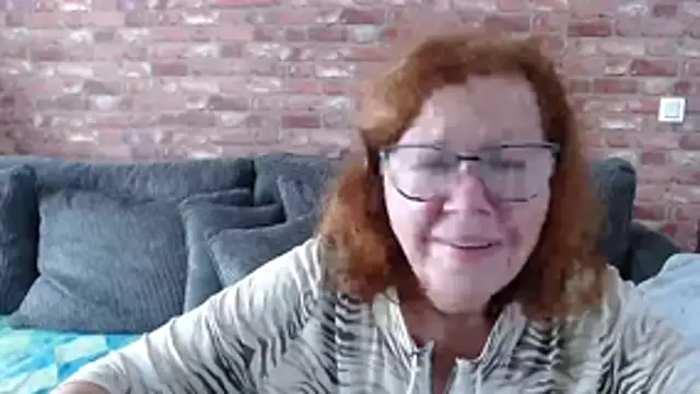 Snapshot of Adelewildx chatting on October 25, 2025, 11:07 am Adelewildx online show from October 25, 2025, 11:07 am