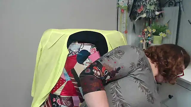 Snapshot of Adelewildx chatting on October 27, 2025, 3:43 am Adelewildx online show from October 27, 2025, 3:43 am