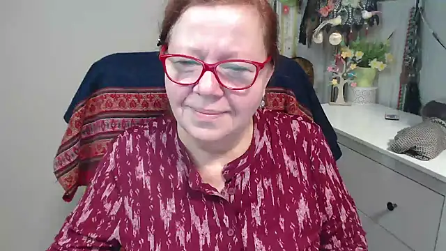 Adelewildx online show from November 18, 2025, 4:17 am