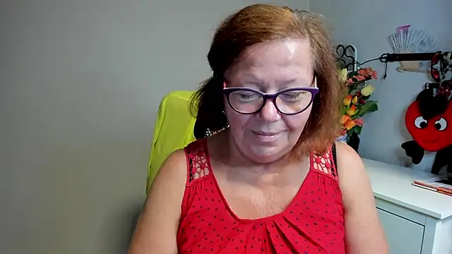 Adelewildx online show from June 26, 2026, 1:54 am