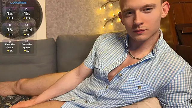 Snapshot of Marvelboy_ chatting on February 7, 2025, 9:48 pm Marvelboy online show from February 7, 2025, 9:48 pm