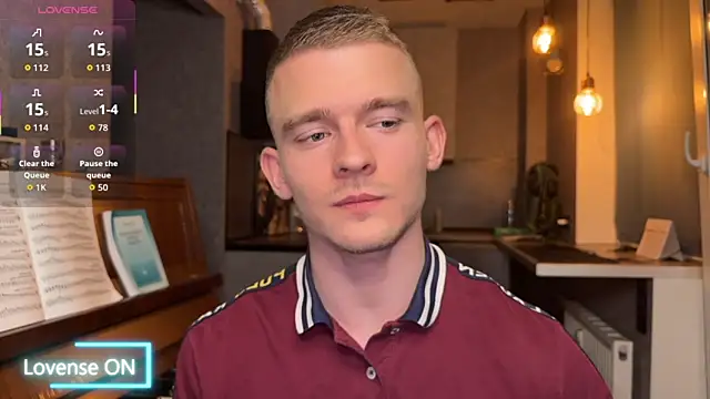 Snapshot of Marvelboy_ chatting on October 23, 2025, 9:35 pm Marvelboy  online show from October 23, 2025, 9:35 pm