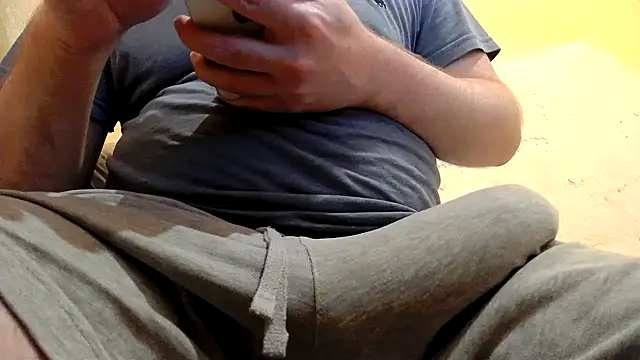 Snapshot of gae89tano chatting on September 25, 2025, 7:06 pm gae89tano online show from September 25, 2025, 7:06 pm