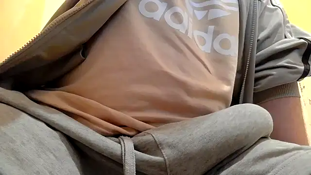 Snapshot of gae89tano chatting on November 1, 2025, 11:23 am gae89tano online show from November 1, 2025, 11:23 am