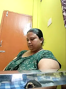 yourssoumi online show from March 9, 2025, 6:32 pm
