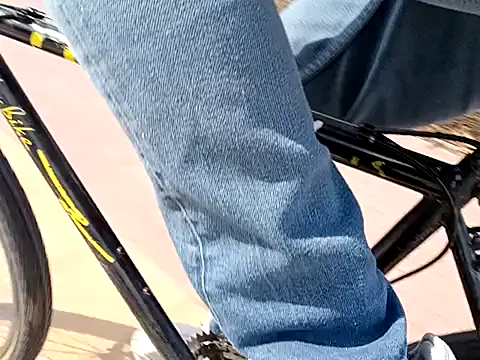 Snapshot of FireFox_Feel chatting on March 17, 2025, 10:49 am FireFox Feel online show from March 17, 2025, 10:49 am