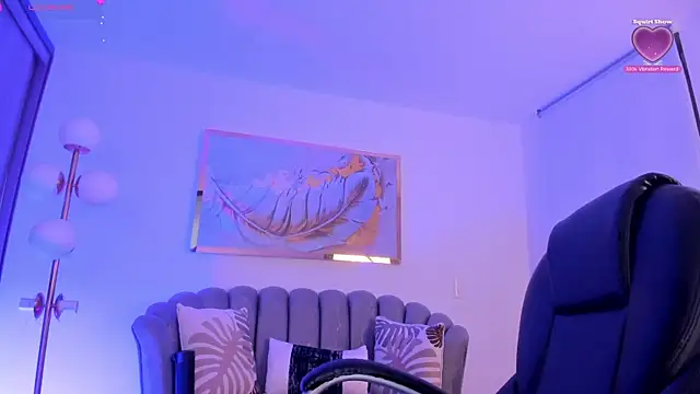 ZoePresleyX online show from December 20, 2025, 11:56 pm