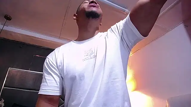 Snapshot of teddyfit19cm chatting on February 28, 2026, 1:56 pm teddyfit19cm online show from February 28, 2026, 1:56 pm