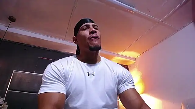 Snapshot of teddyfit19cm chatting on March 7, 2026, 1:52 pm teddyfit19cm online show from March 7, 2026, 1:52 pm