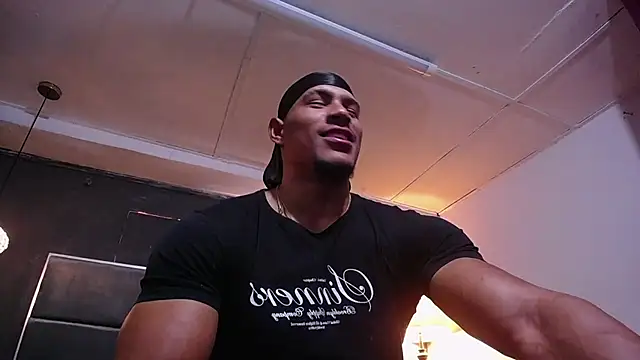 Snapshot of teddyfit19cm chatting on March 25, 2026, 1:39 pm teddyfit19cm online show from March 25, 2026, 1:39 pm