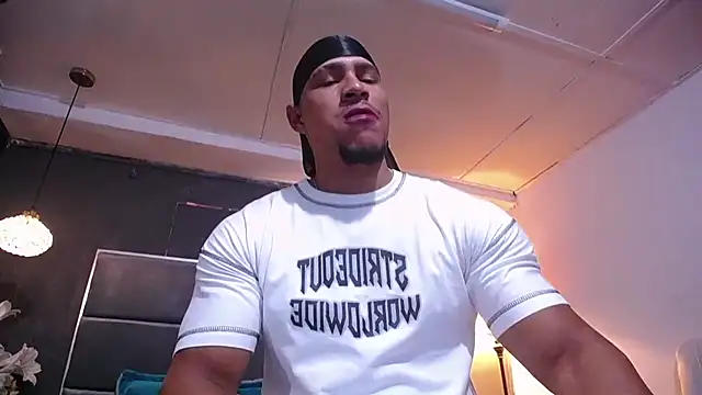 Snapshot of teddyfit19cm chatting on March 28, 2026, 1:33 pm teddyfit19cm online show from March 28, 2026, 1:33 pm