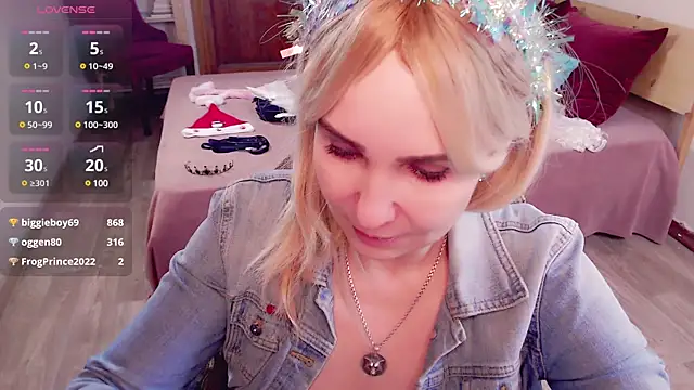 Snapshot of _unique_cam_ chatting on December 29, 2024, 10:45 am unique cam online show from December 29, 2024, 10:45 am