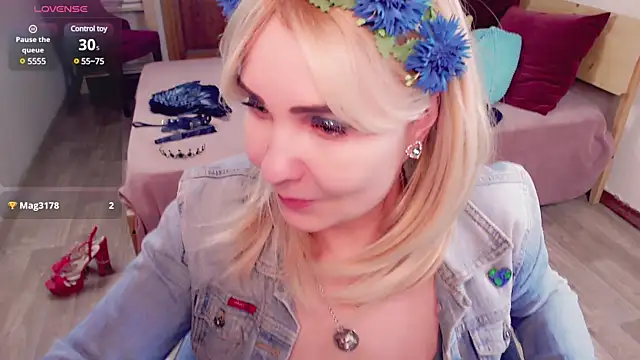 Snapshot of _unique_cam_ chatting on February 2, 2025, 12:02 pm unique cam online show from February 2, 2025, 12:02 pm