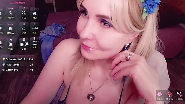 Snapshot of _unique_cam_ chatting on March 15, 2025, 5:04 pm unique cam online show from March 15, 2025, 5:04 pm