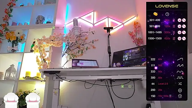 Snapshot of Elena-Marilyn chatting on February 1, 2025, 1:02 am Elena-Marilyn online show from February 1, 2025, 1:02 am