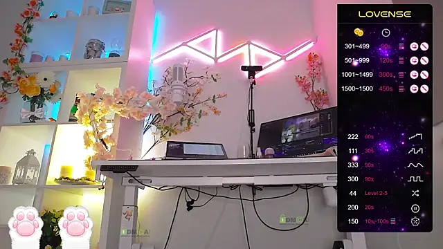 Snapshot of Elena-Marilyn chatting on February 21, 2025, 7:54 pm Elena-Marilyn online show from February 21, 2025, 7:54 pm