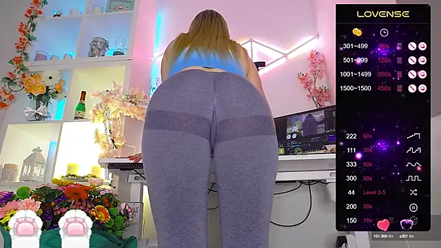 Snapshot of Elena-Marilyn chatting on March 12, 2025, 7:49 pm Elena-Marilyn online show from March 12, 2025, 7:49 pm