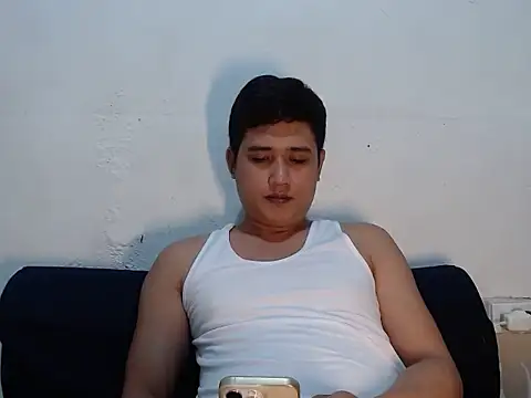 matthew042095 online show from September 19, 2025, 7:21 am