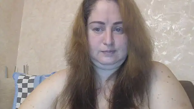 Amy August online show from February 1, 2025, 9:32 am