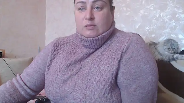 Amy August online show from February 18, 2025, 10:27 am