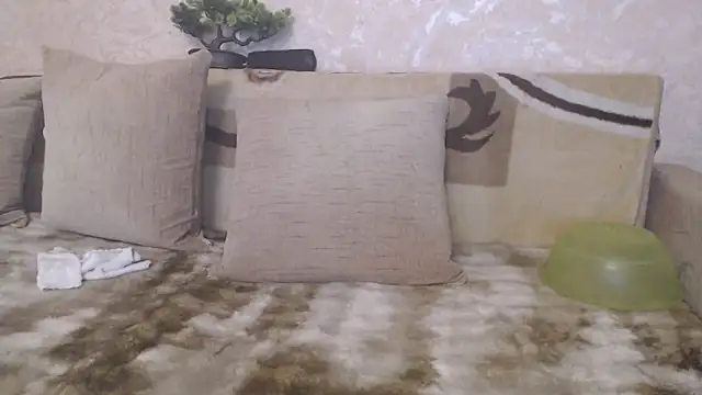 Amy August online show from May 6, 2026, 4:56 pm