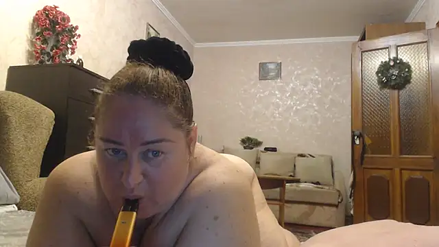 Amy August online show from June 19, 2026, 6:45 pm