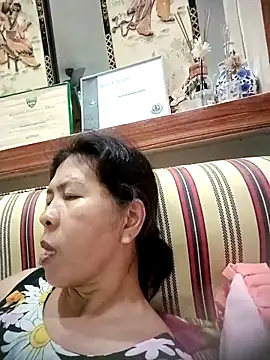 Snapshot of TropicalFlower chatting on October 5, 2025, 8:56 am TropicalFlower online show from October 5, 2025, 8:56 am