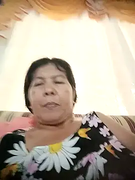 Snapshot of TropicalFlower chatting on October 6, 2025, 1:03 am TropicalFlower online show from October 6, 2025, 1:03 am