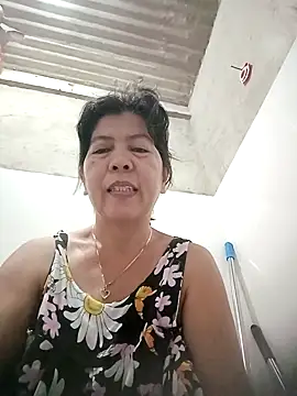 Snapshot of TropicalFlower chatting on October 24, 2025, 9:33 pm TropicalFlower online show from October 24, 2025, 9:33 pm