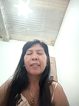 Snapshot of TropicalFlower chatting on April 11, 2026, 12:04 am TropicalFlower online show from April 11, 2026, 12:04 am