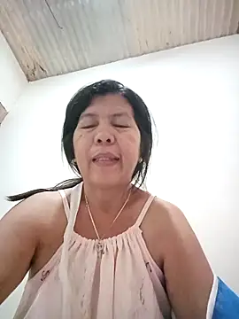 Snapshot of TropicalFlower chatting on April 17, 2026, 8:12 pm TropicalFlower online show from April 17, 2026, 8:12 pm