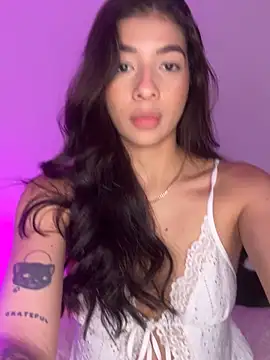 Snapshot of Veronica_ar chatting on April 6, 2026, 4:21 am Veronica ar online show from April 6, 2026, 4:21 am