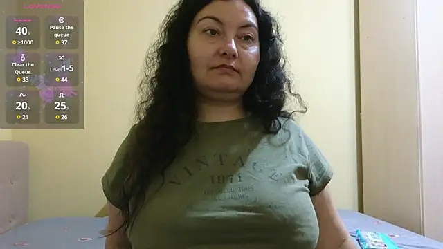 BBW MILF 4U online show from January 27, 2025, 11:00 am