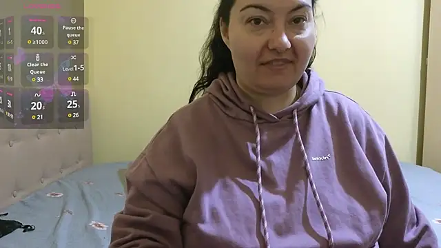 BBW MILF 4U online show from February 3, 2025, 6:13 am