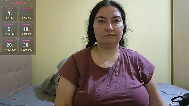 BBW MILF 4U online show from February 5, 2025, 12:38 pm