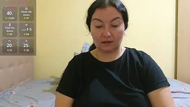 BBW MILF 4U online show from February 12, 2025, 6:30 pm