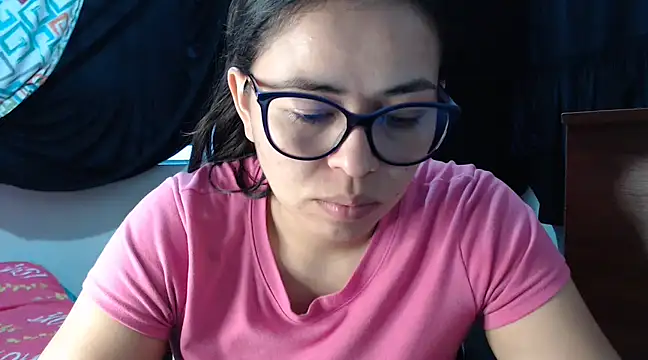 Snapshot of mayhott2 chatting on January 23, 2025, 10:54 pm mayhott2 online show from January 23, 2025, 10:54 pm