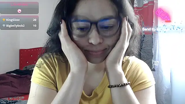Snapshot of mayhott2 chatting on March 12, 2025, 6:33 pm mayhott2 online show from March 12, 2025, 6:33 pm