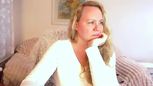 Sarah4you online show from January 15, 2025, 12:30 am