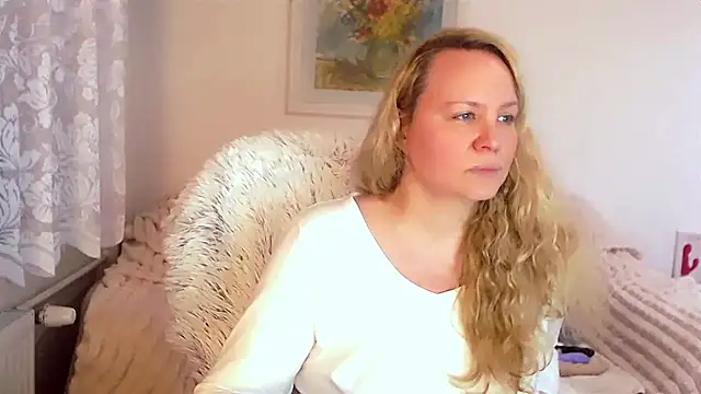 Sarah4you online show from February 11, 2025, 12:38 am