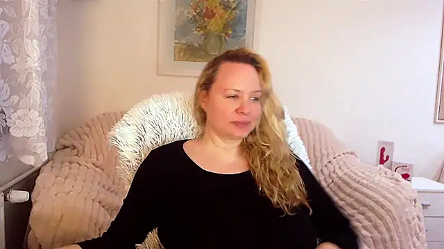 Sarah4you online show from February 14, 2025, 9:32 pm