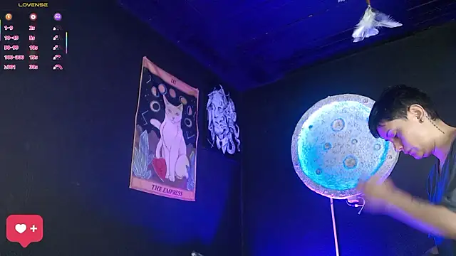 girl intense444 online show from February 7, 2026, 12:42 pm