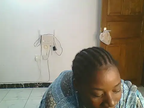 Snapshot of Deliciousgal chatting on December 20, 2024, 9:39 pm Deliciousgal online show from December 20, 2024, 9:39 pm